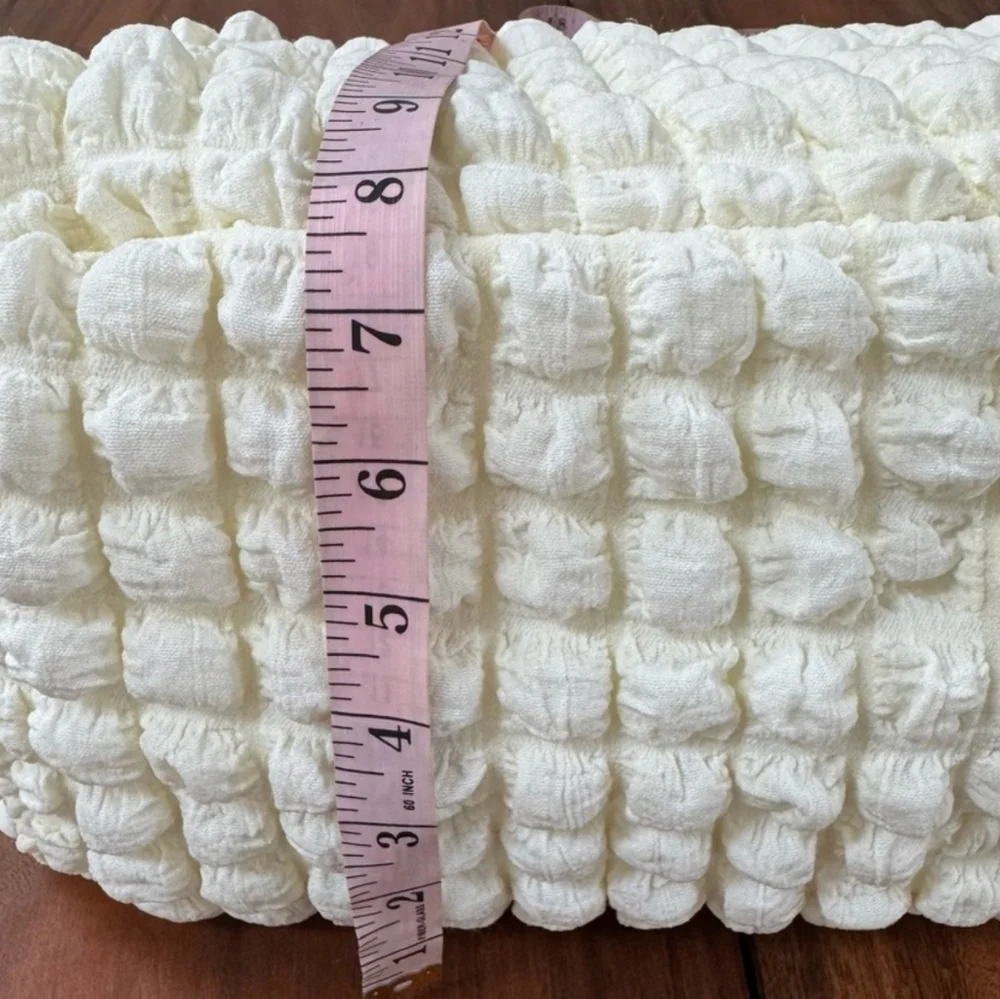 Cozy Cream Chic Pretty Stylish and Comfy Quilted Puppy Dog Pet Carrier and Purse